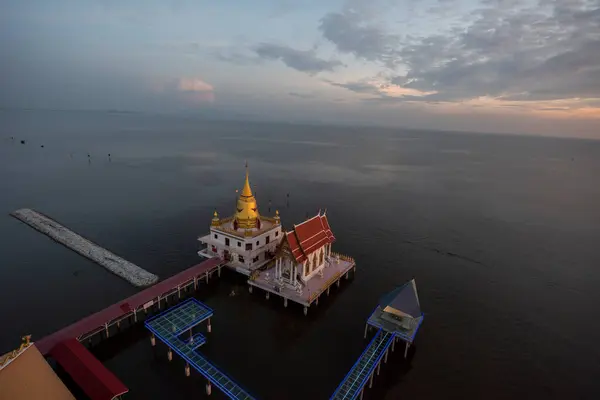 タイのチャチョンサオ州のバンパクの海岸のワット トンのチェディ チャチェンサオ 11月 2024 — ストック写真