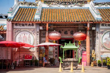 Wat Cheen Pracha Samosorn Tayland 'ın Chachoengsao şehrindeki Mueang Chachoengsao şehrinde. Tayland, Chachoengsao, 5 Kasım 2023