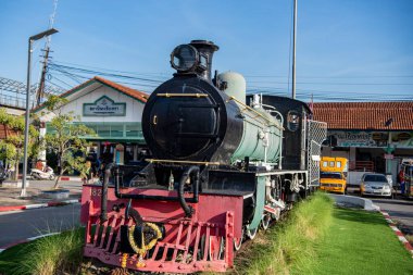 Tayland 'ın Chachoengsao ilindeki Mueang Chachoengsao şehrinin tren istasyonu. Tayland, Chachoengsao, Kasım, 6, 2023