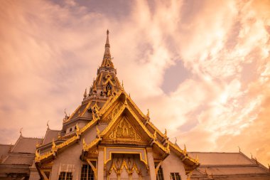 Wat Sothon Wararam Worawihan, Tayland 'ın Chachoengsao şehrindeki Mueang Chachoengsao şehrinde. Tayland, Chachoengsao, Kasım, 3, 2023