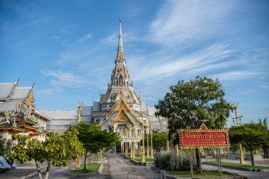 Wat Sothon Wararam Worawihan, Tayland 'ın Chachoengsao şehrindeki Mueang Chachoengsao şehrinde. Tayland, Chachoengsao, Kasım, 3, 2023