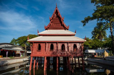Wat Thung Si Mueang Ubon Ratchathani ve Tayland 'ın Ubon Ratchathani şehrinde. Tayland, Ubon Ratchathani, 22 Kasım 2023