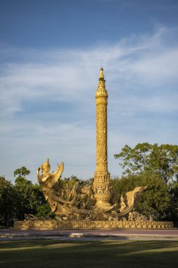 Ubon Ratchathani Mum Festivali 'nin kopyası Ubon Ratchathani, Tayland' daki Thung Si Muang parkında.