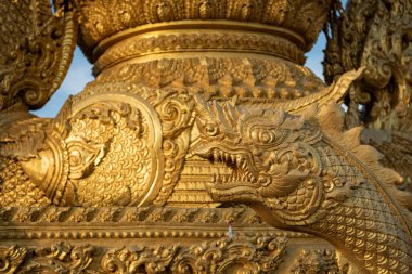 Ubon Ratchathani Mum Festivali 'nin kopyası Ubon Ratchathani, Tayland' daki Thung Si Muang parkında.