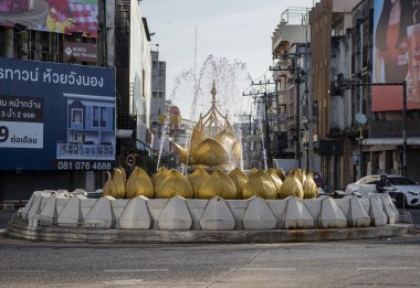 Tayland, Ubon Ratchathani - 23 Kasım 2023: Udon Ratchathani ve Tayland 'ın Ubon Ratchathani ilindeki Lotus Kavşağı. 