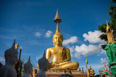 Wat Tai Phrachao 'daki Buddha Yai Ong Tue Ubon Ratchathani ve Tayland' daki Ubon Ratchathani.