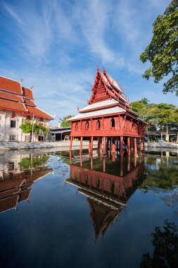Wat Thung Si Mueang Ubon Ratchathani ve Tayland 'ın Ubon Ratchathani şehrinde. Tayland, Ubon Ratchathani, 22 Kasım 2023