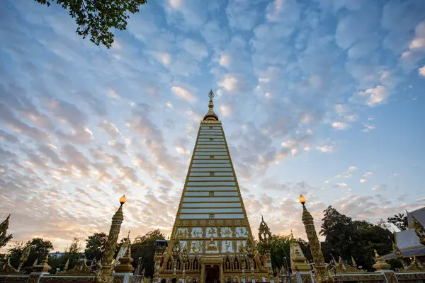 Thailandia Ubon Ratchathani Novembre 2023 Sri Maha Pho Chedi Wat — Foto Stock