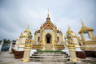 Wat Klang Bang Kaeo, Tambon Nakhon Chaisi köyünde, Tayland 'ın Nakhon Pathom kenti yakınlarında. Tayland, Nakhon Pathom, 11 Kasım 2023