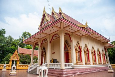 Tayland Nakhon Pathom 'da Nakhom Pathom şehrinde Wat Rai Ko Ton Samrong. Tayland, Nakhon Pathom, Kasım, 10, 2023