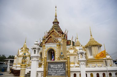 Wat Klang Bang Kaeo, 11 Kasım 2023 'te Tayland' ın Nakhon Pathom kenti yakınlarındaki Tambon Nakhon Chaisi köyünde..