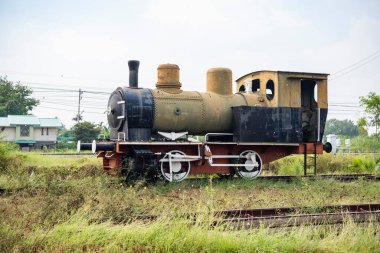 11 Kasım 2023 tarihinde Tayland 'ın Nakhon Pathom kenti yakınlarındaki Jesada Technik Müzesi' nde lokomotif.