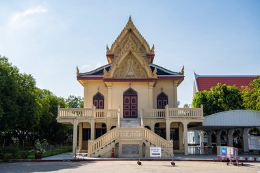 Tayland 'da Wat Phra Pathom Chedi Kraliyet Sarayı ve Nakhon Pathom Krematoryumu. Tayland, Nakhon Pathom, 13 Kasım 2023