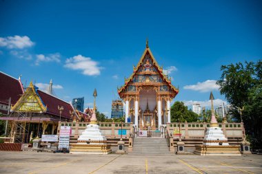 Wat Khan Lat, Tayland 'ın Phra Pradaeng şehrinde Samut Prakan kenti yakınlarında. Tayland, Samut Prakan, 7 Aralık 2023