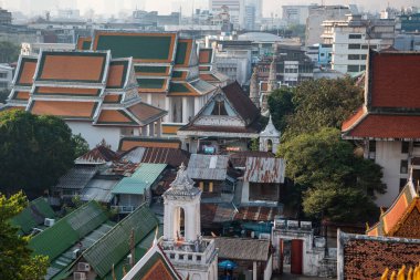 Banglamphu, Tayland 'daki Wat Ratchanatdaram Worawihan' dan bir manzara. Tayland, Bangkok, 10 Aralık 2023