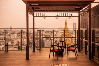 Wat Traimit Withayaram Worawihan 'ın Tayland' daki Bangkok şehrindeki manzarası. Tayland, Bangkok, 6 Kasım 2023