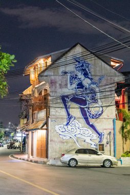 Bir yol ve Tayland 'ın Bangkok şehrindeki Çin Mahallesi' nde bir ev. Tayland, Bangkok, 6 Kasım 2023