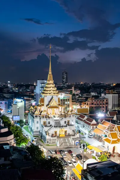 Utsikt Över Wat Traimit Withayaram Worawihan China Town Staden Bangkok Stockbild