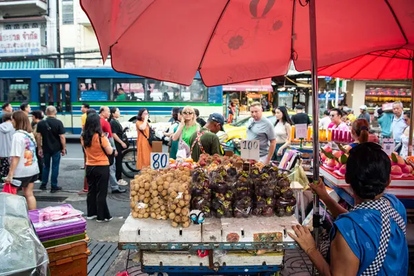 Fruktbutiker Marknadsgatan Yaowarat Road China Town Staden Bangkok Thailand Thailand Royaltyfria Stockfoton