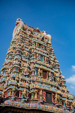 Tayland 'ın Bangkok şehrinde Silom' daki Hint ve Hindu Tapınağı Sri Maha Mariamman. Tayland, Bangkok, 6 Aralık 2023