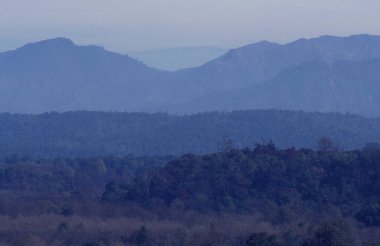 Hindistan 'ın Uttarakhand eyaletindeki Tepeler ve Dağlar. 