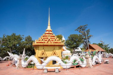 Wat Putthawat veya Puttha Phu Sing yakınlarındaki Phu Kum Khao Dağı Kalasin şehri yakınlarındaki Sahatsakhan kasabası Tayland 'ın Kalasin kenti. Tayland, Kalasin, Aralık 2024