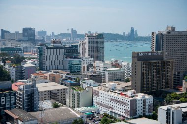 Pattaya 'daki Pattaya Körfezi ve Tayland' daki Chonburi ili ile Pattaya Oteli 'nden Pattaya Skyline, Kasım 2024