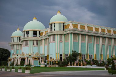 Pattaya City yakınlarındaki Sukhawadee Sarayı ve Tayland 'daki Chonburi ili yakınlarındaki Sukhawadee Sarayı ve Bahçeleri, Pattaya, Kasım 2024
