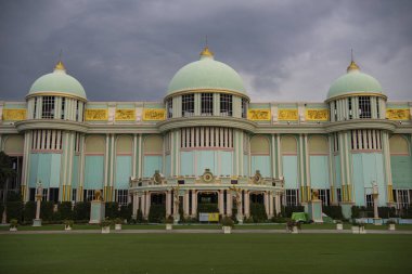 Pattaya City yakınlarındaki Sukhawadee Sarayı ve Tayland 'daki Chonburi ili yakınlarındaki Sukhawadee Sarayı ve Bahçeleri, Pattaya, Kasım 2024