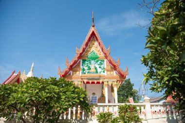 Wat Mai Samraan, Tayland 'ın Chonburi iline bağlı Pattaya şehri yakınlarındaki Ko Lan Adası' ndaki Ban Ko Lan köyünde, Kasım 2024