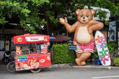 Tayland 'ın Chonburi ilindeki Pattaya şehrindeki Teddy Bear Müzesi' nde bir oyuncak ayı, Kasım 2024