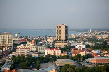 Tayland, Tayland, Pattaya, 2024 'te Chonburi ili ve Pattaya kenti yakınlarındaki Hotel Centre Point' ten Naklua şehrinin manzarası