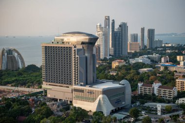 Naklua City 'deki Büyük Merkez Noktası manzarası Pattaya şehri ve Tayland' da Chonburi ili yakınlarındaki Hotel Centre Point 'ten, Ekim 2024