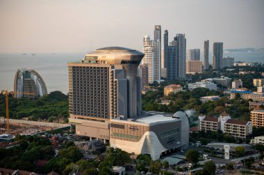 Naklua City 'deki Büyük Merkez Noktası manzarası Pattaya şehri ve Tayland' da Chonburi ili yakınlarındaki Hotel Centre Point 'ten, Ekim 2024