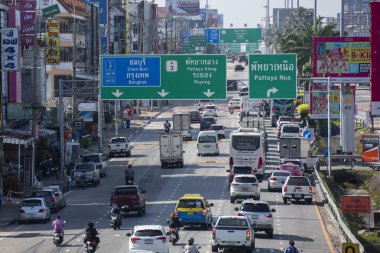 Pattaya şehrindeki Sukhumvit Yolu ve Tayland 'daki Chonburi ili, Pattaya, Kasım 2024