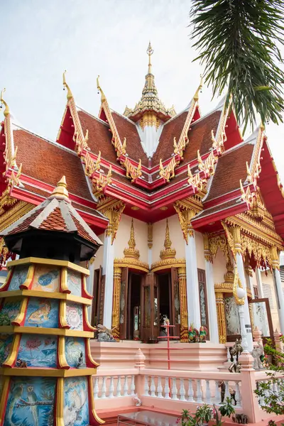 Kral Taksin Tapınağı Wat Lum Mahachai Chumphon, Tayland, Tayland Rayong, 25 Ekim 2024
