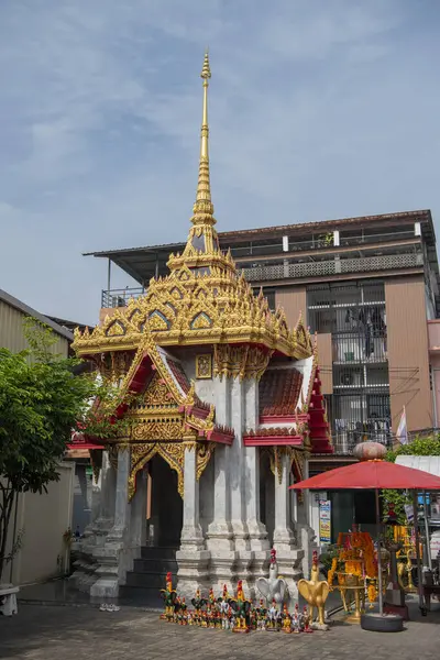 Tayland, Tayland 'ın Rayong şehrindeki Rayong şehrindeki Şehir Sütun Tapınağı, 25 Ekim 2024