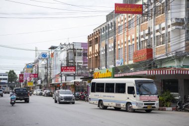 Tayland, Tayland ve Rayong 'daki Rayong şehrindeki Star Night Bazaar aerea yolu, 27 Ekim 2024