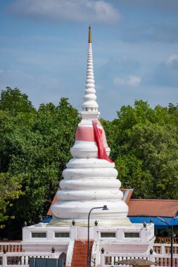 Phra Chedi Klang Nam, Tayland 'ın Rayong şehrindeki Rayong şehrinde, 26 Ekim 2024