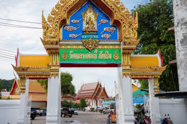 Wat Sattahip, Tayland, Tayland, Sattahip, 28 Ekim 2024 'te Chonburi' nin eski Sattahip kasabasında.