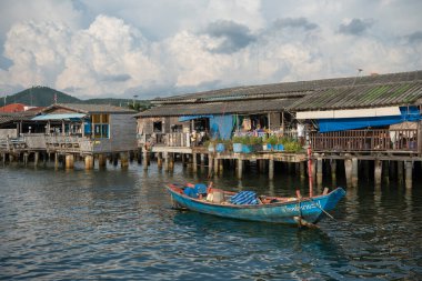 Tayland, Tayland, Sattahip, 30 Ekim 2024 'te Chonburi' nin eski Sattahip kasabasındaki Balıkçı Köyü.