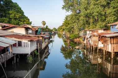 Tayland 'ın Bangkok şehrinde, Don Mueang' da Prem Prachakon Nehri, 11 Kasım 2024