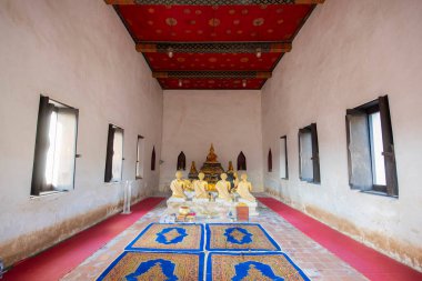 Wat Chimphli Sutthawat Tayland 'ın Nonthaburi eyaletindeki Pak Kret şehrindeki Ko Kret Adası' nda. Tayland, Pak Kret, 10 Kasım 2024