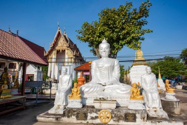 Wat Chimphli Sutthawat Tayland 'ın Nonthaburi eyaletindeki Pak Kret şehrindeki Ko Kret Adası' nda. Tayland, Pak Kret, 10 Kasım 2024