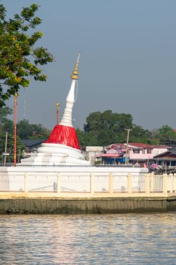 Tayland, Tayland, Nonthaburi 'deki Pak Kret şehrindeki Ko Kret Adası' ndaki Pagoda veya Chedi Mu Tao 'da, Kasım, 11, 2024