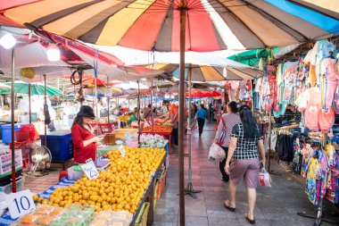 Khon Kaen 'in şehir merkezindeki belediye marketi ve Tayland' daki Khon Kaen ili. Tayland, Khon Kaen, 4 Aralık 2024