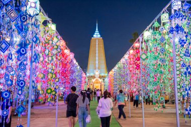 Tayland 'ın Khon Kaen ilinin İpek Fuarı İl Salonu Tapınağı. Tayland, Khon Kaen, 4 Aralık 2024