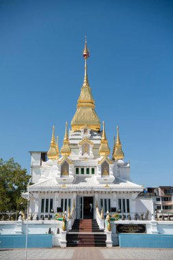 Khon Kaen Şehir Merkezi 'nden Wat Klang ve Tayland' dan Khon Kaen. Tayland, Khon Kaen, 5 Aralık 2024