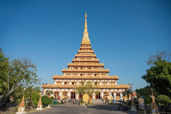 Phra Mahathat Kaen Nakhon, Tayland 'ın Khon Kaen ilinin şehir merkezinde. Tayland, Khon Kaen, 4 Aralık 2024