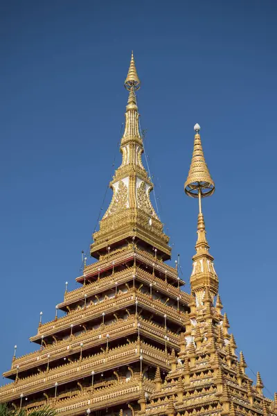 Phra Mahathat Kaen Nakhon, Tayland 'ın Khon Kaen ilinin şehir merkezinde. Tayland, Khon Kaen, 4 Aralık 2024